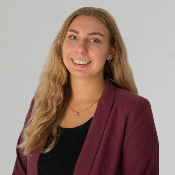vanessa-stehle-mitarbeiterfoto1